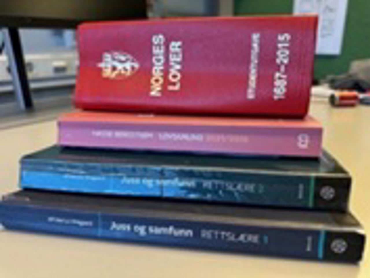 Bøker som benyttes til rettslære